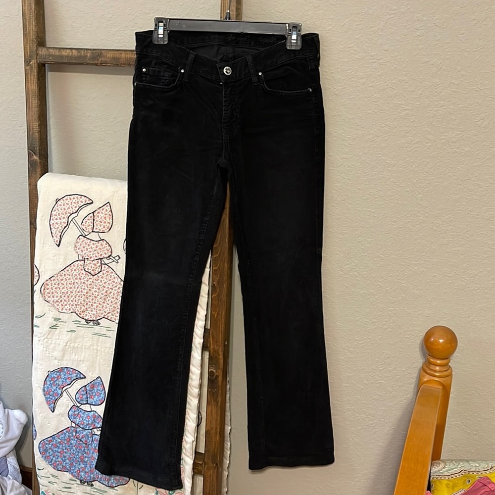 7 SEVEN  FOR ALL MANKIND CORDS JEANS Size 28 and 30 1/4 inseam.